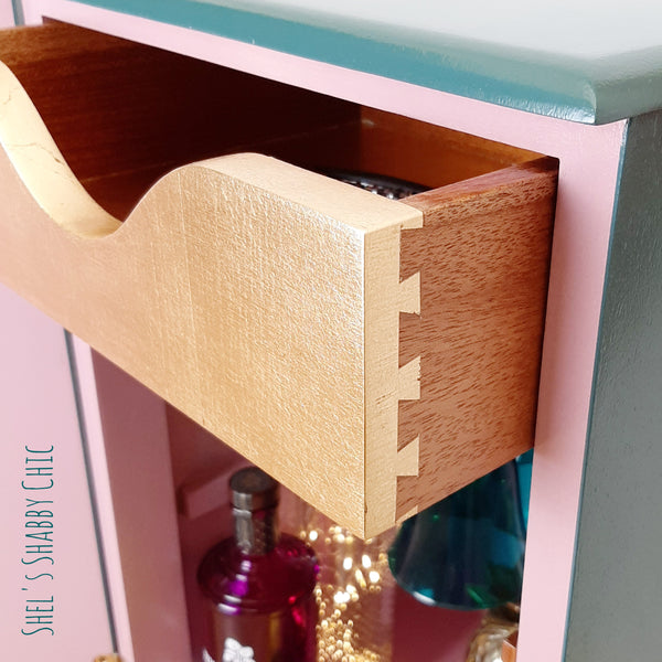 MINI DRINKS CABINET in Art Nouveau design "Lucille"