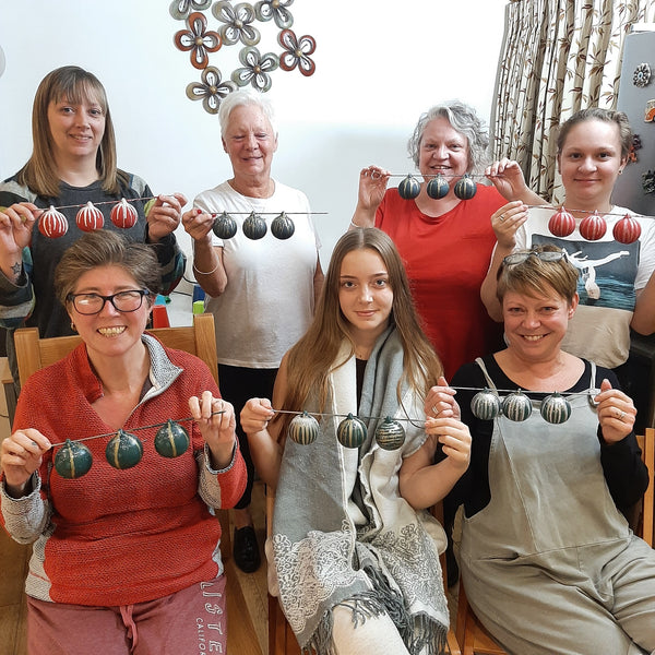 BAUBLES & BUBBLES Christmas Paint Party at Fairfield Bowls Club 21 Nov