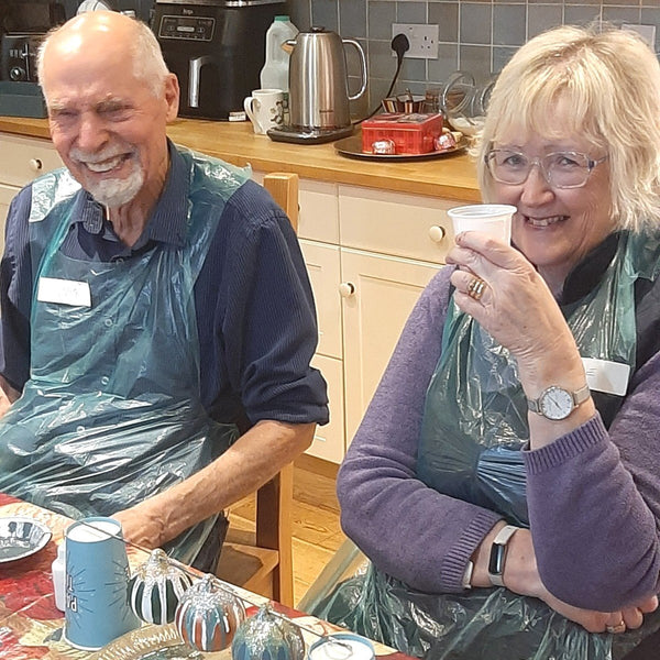 Festive fun for all ages at a Baubles and Bubbles Christmas paint party in Stotfold SG5.