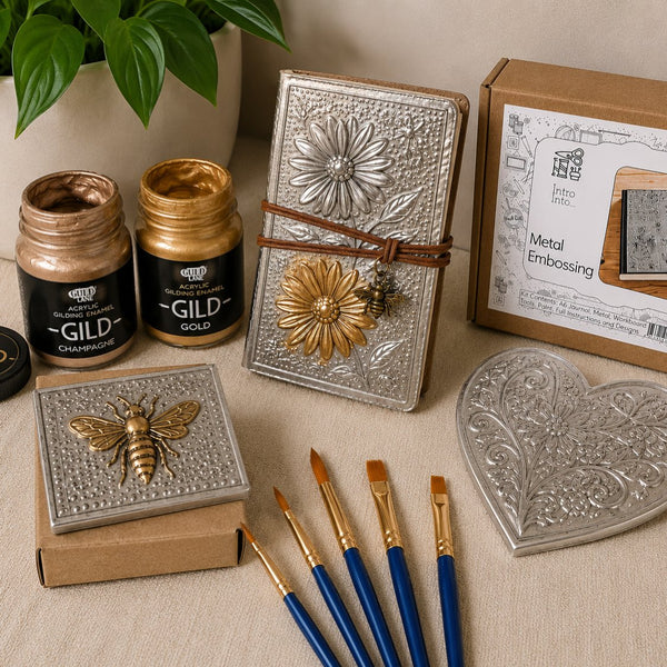 Assorted artist's brushes ideal for use with GILD Metallic Paints and creative craft projects such as adding details to metal embossing kits.

