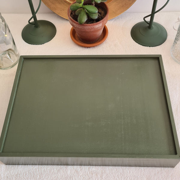 Reverse of The Chateau Potagerie botanical design and metallic gold edging on a handcrafted olive green wooden serving tray.
